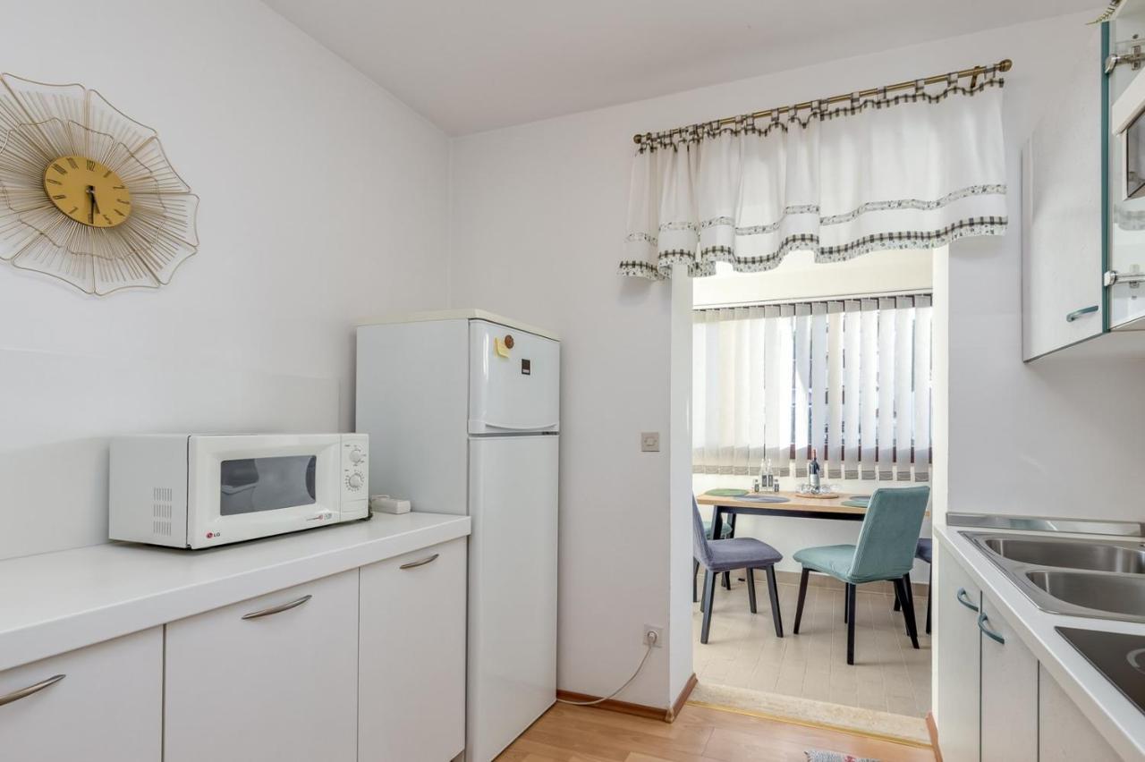 Apartment Lucijan Poreč Extérieur photo