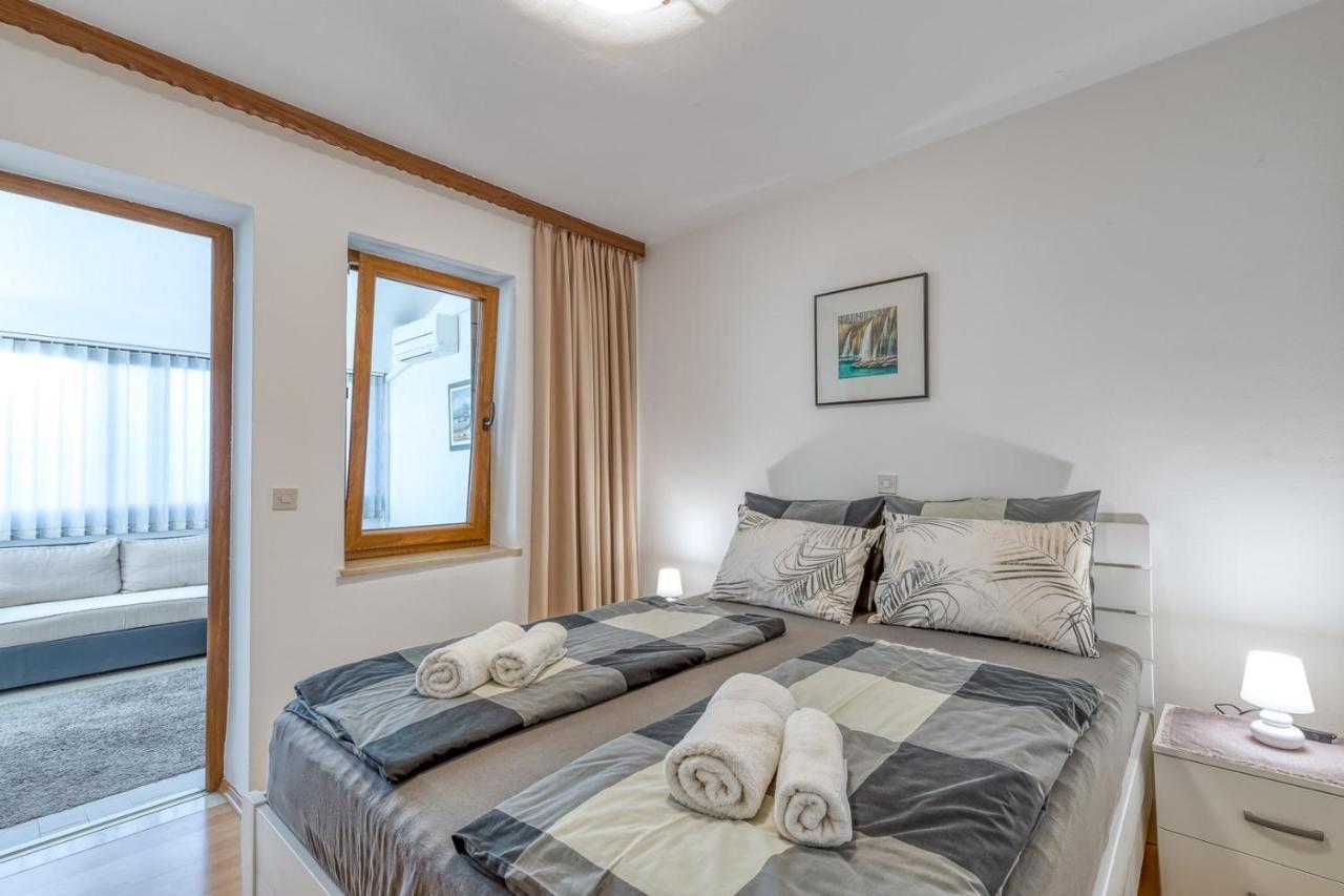 Apartment Lucijan Poreč Extérieur photo
